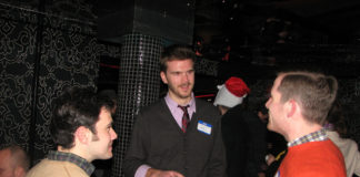 8 Ways to Strike Up a Conversation at a Networking Event